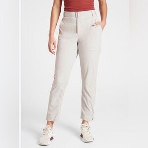 Athleta Trekkie Belted Khaki Utility Hiking Pants, 10